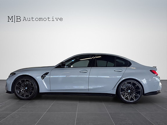 BMW M3 3 of 5