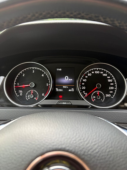 Volkswagen Golf VII 4 of 5