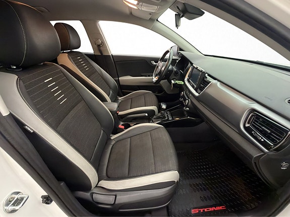 Kia Stonic 24 of 30