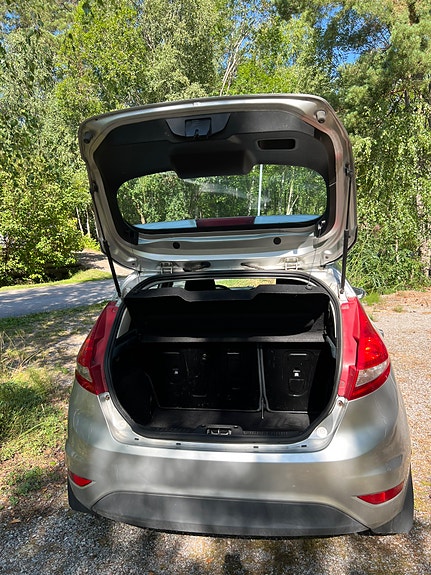 Ford Fiesta 5 of 5