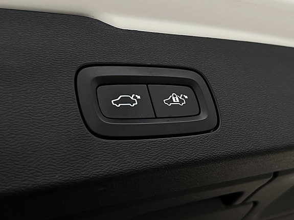 Volvo V60 14 of 30