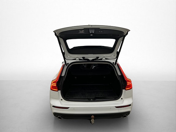 Volvo V60 11 of 30