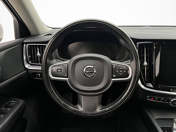 Volvo V60 19 of 30
