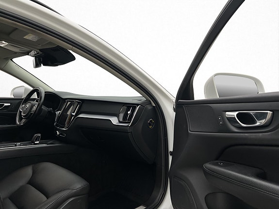 Volvo V60 24 of 30