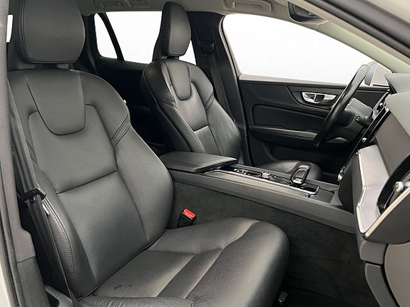 Volvo V60 23 of 30