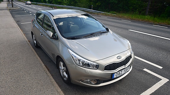 Kia Ceed 3 of 5