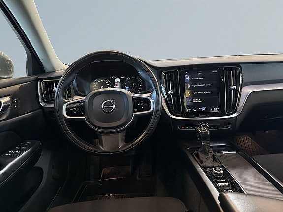 Volvo V60 8 of 19