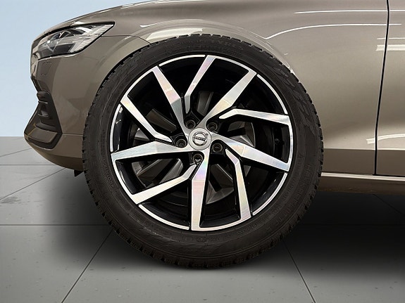 Volvo V60 14 of 19