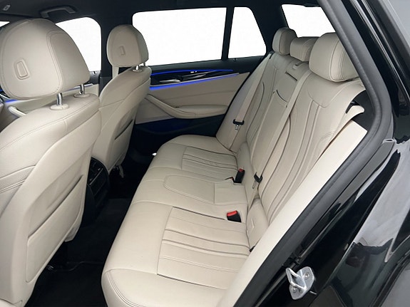 BMW 530i 28 of 30