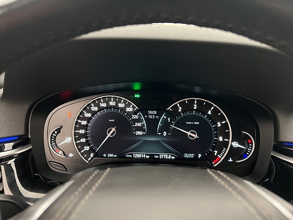 BMW 530i 18 of 30