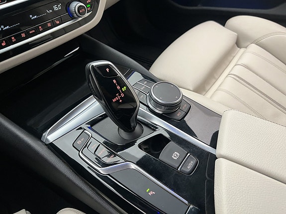 BMW 530i 25 of 30