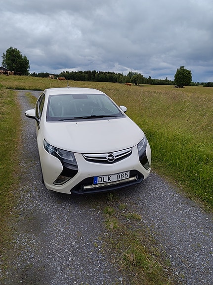 Opel Ampera 3 of 5