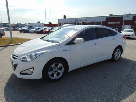 Hyundai i40 2 of 10