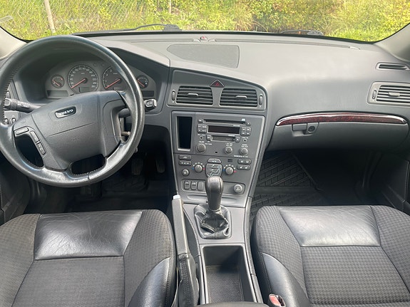 Volvo V70 6 of 6