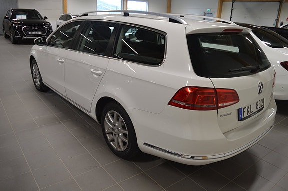 Volkswagen Passat 7 of 10