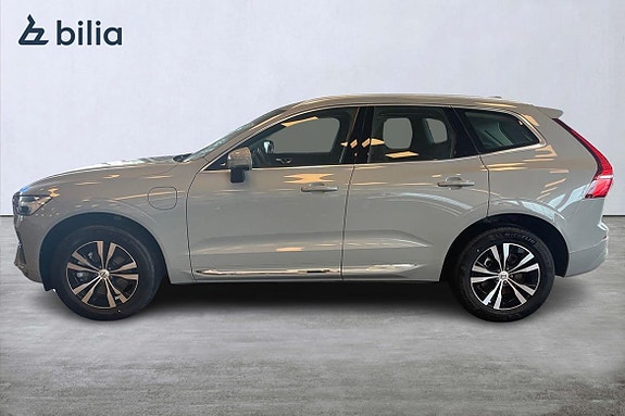 Volvo XC60 3 of 25