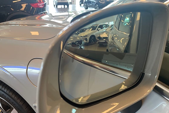 Volvo XC60 23 of 25