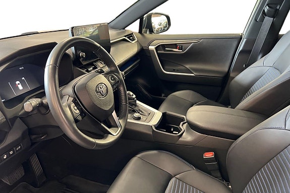 Toyota RAV4 14 of 21