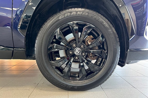 Toyota RAV4 17 of 21