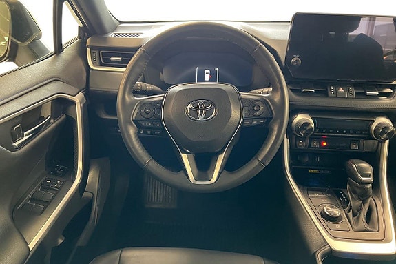 Toyota RAV4 11 of 21