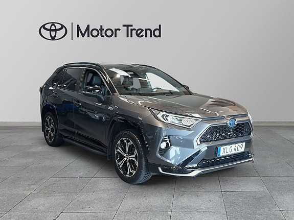 Toyota RAV4 6 of 27