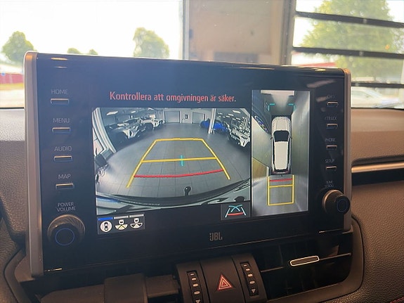 Toyota RAV4 24 of 27