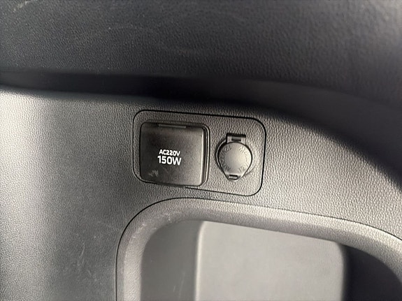 Toyota RAV4 16 of 27