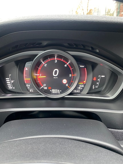 Volvo V40 Cross Country 15 of 17