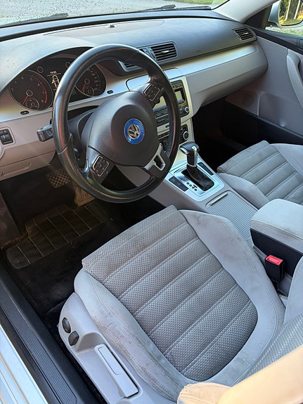 Volkswagen Passat 5 of 5