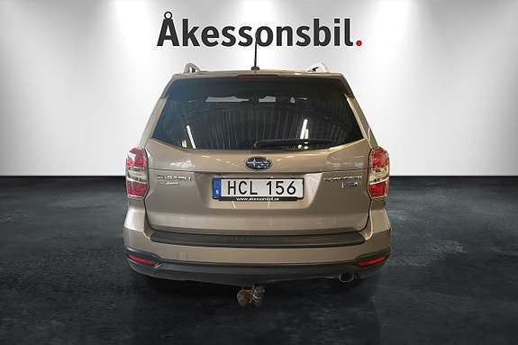 Subaru Forester 5 of 16