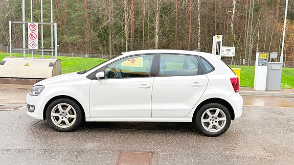 Volkswagen Polo 3 of 5