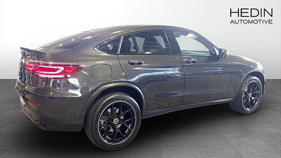 Mercedes-Benz GLC300 e 2 of 5