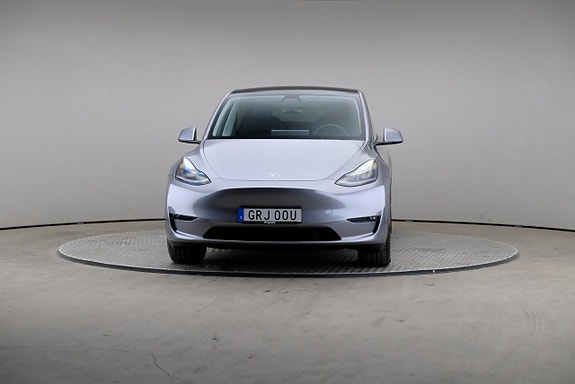Tesla Model Y 3 of 5