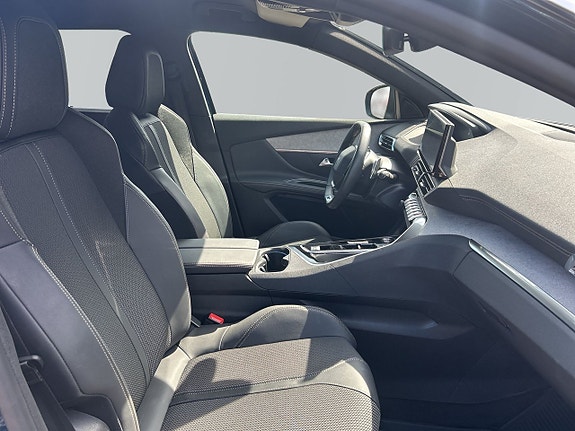 Peugeot 5008 9 of 15