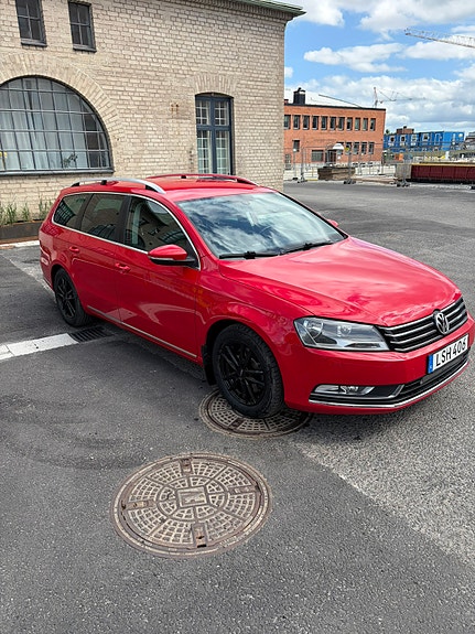 Volkswagen Passat 3 of 5
