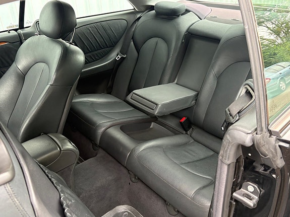 Mercedes-Benz CLK240 10 of 15