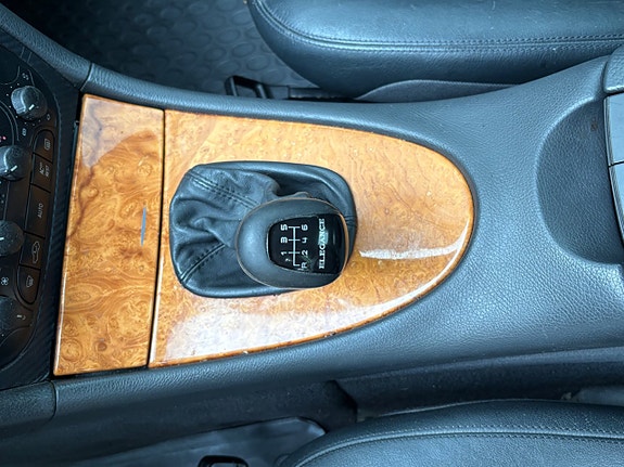 Mercedes-Benz CLK240 14 of 15