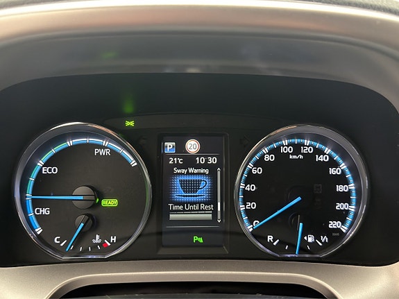 Toyota RAV4 16 of 30