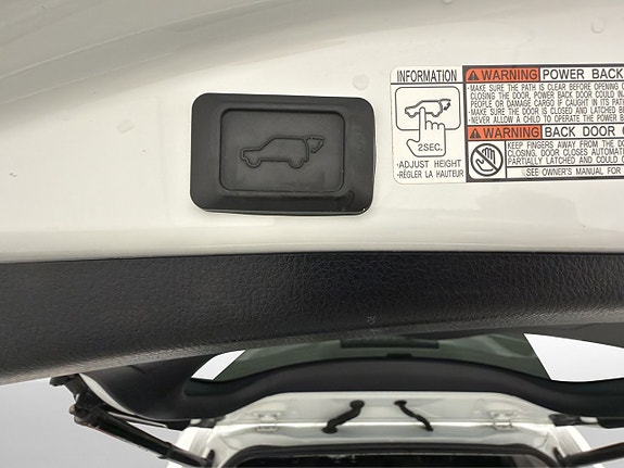 Toyota RAV4 26 of 30