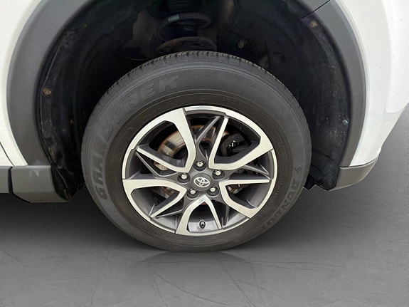 Toyota RAV4 29 of 30