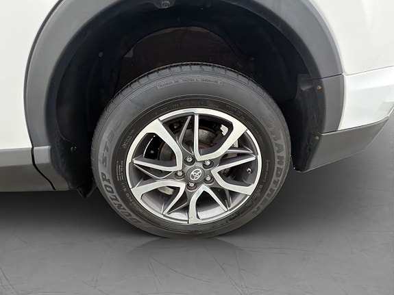 Toyota RAV4 27 of 30