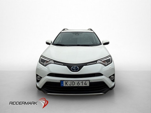 Toyota RAV4 2 of 5