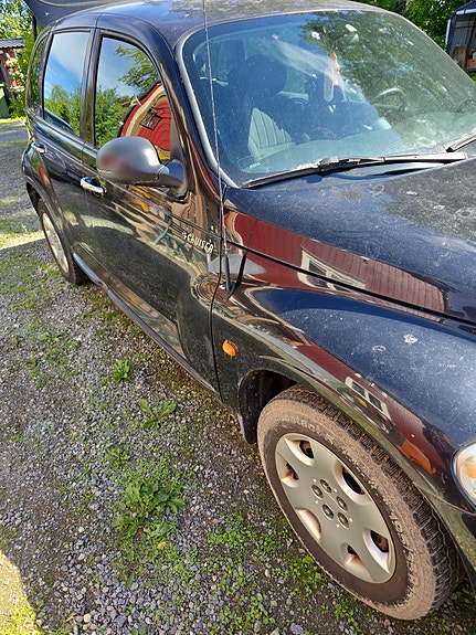 Chrysler PT Cruiser 4 of 5