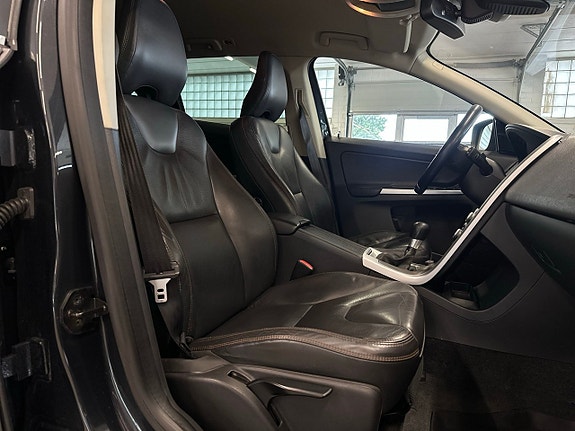 Volvo XC60 21 of 26