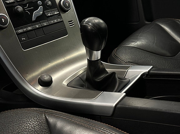 Volvo XC60 15 of 26
