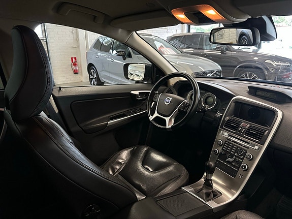 Volvo XC60 20 of 26