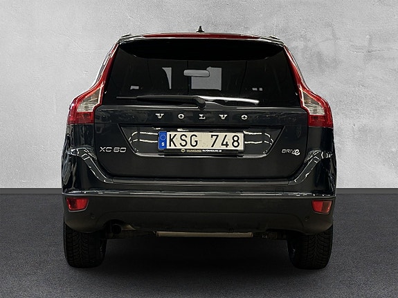 Volvo XC60 4 of 5