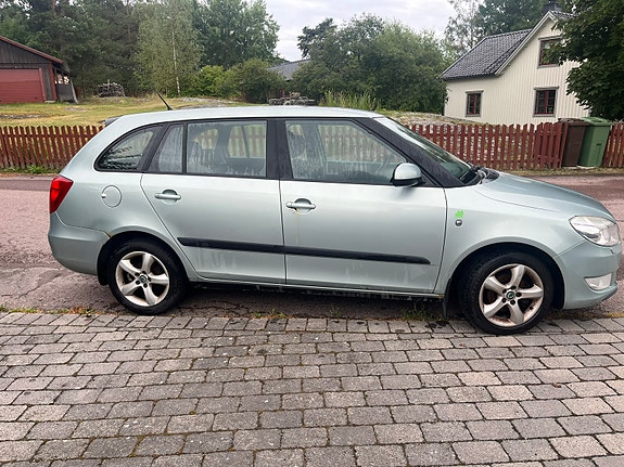Skoda Fabia 3 of 5