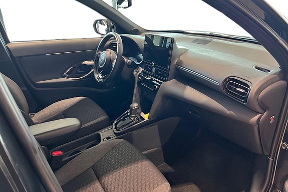 Toyota Yaris Cross 7 of 21