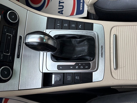 Volkswagen Passat CC 15 of 15
